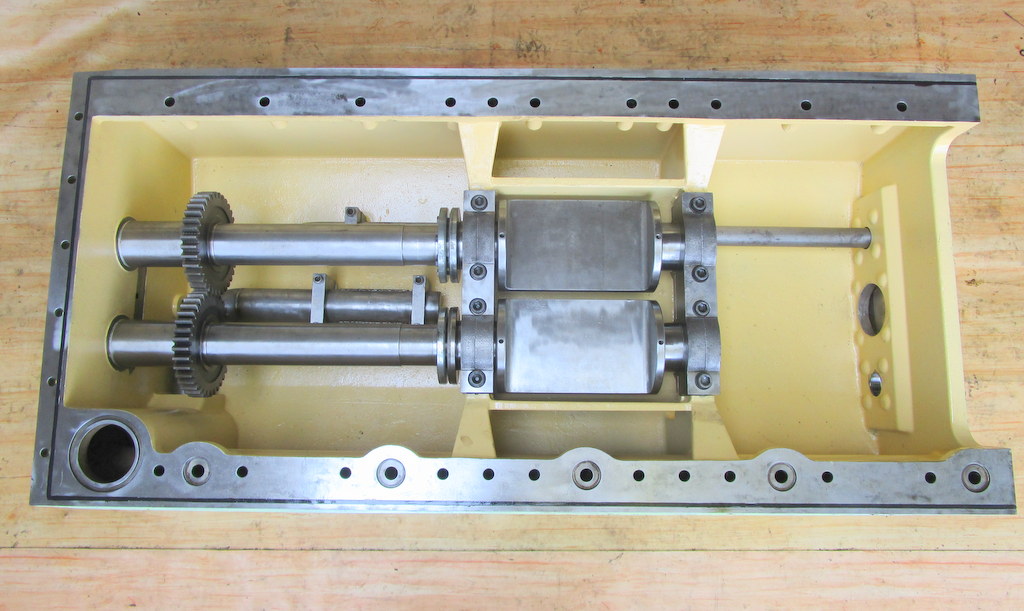 WARTSILA 4L20 OIL PUMP 