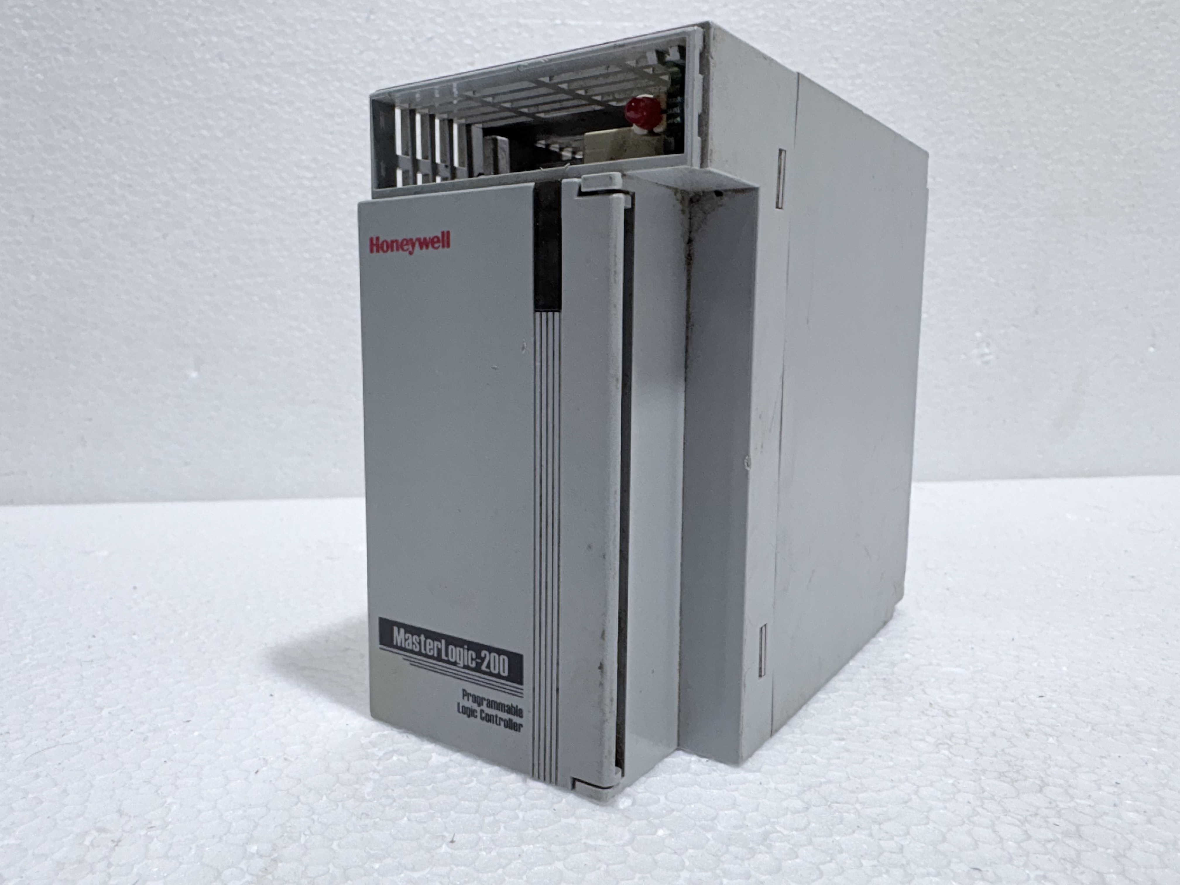 Honeywell MasterLogic-200 PLC with 2MLR-AC23 Power Supply Module