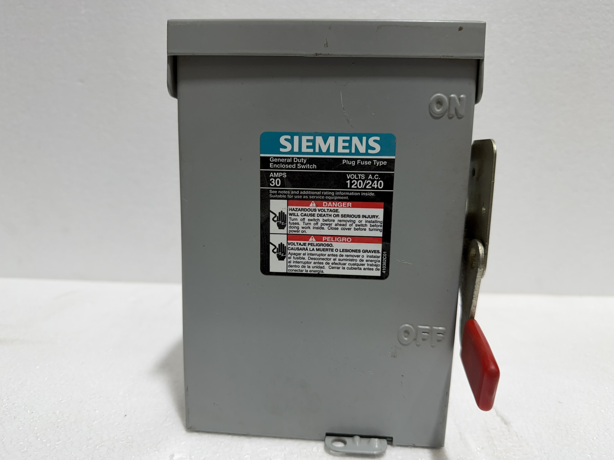 SIEMENS LF211NR Safety Switch 30A 120/240V Type 3R Disconnect Switch