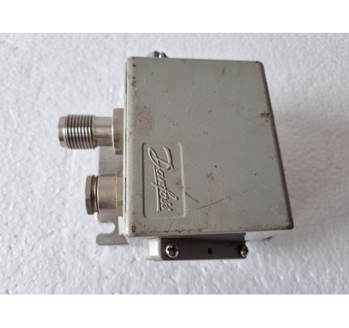 DANFOSS PRESSURE TRANSMITTER EMP 2 (084G2107) 0-6 BAR 